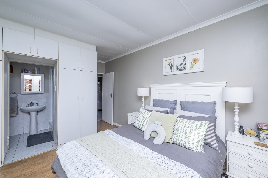 2 Bedroom Property for Sale in Vredenberg Western Cape